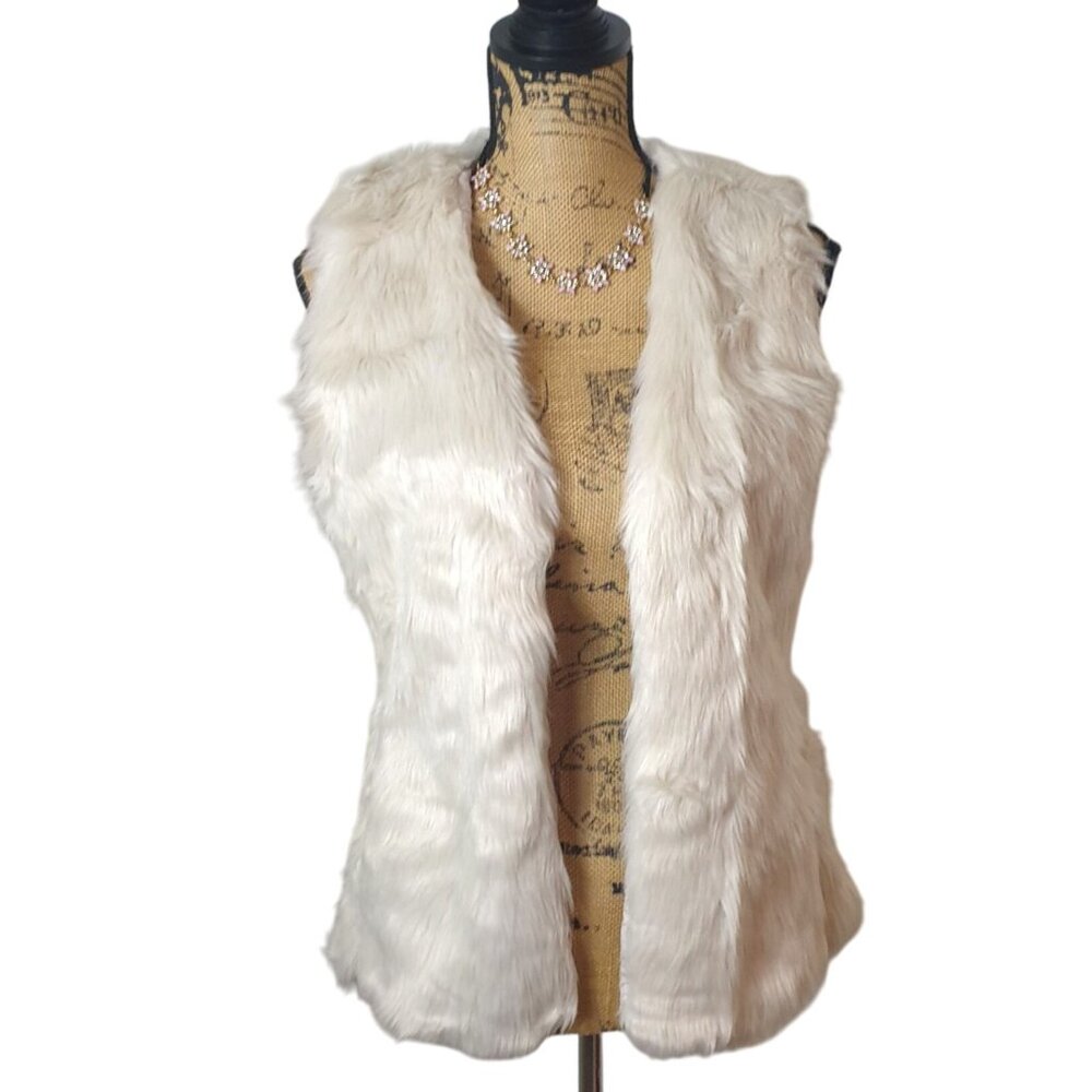 Old Navy Faux Fur Vest XS Ivory Chic Winter Layering Coastal Cabin Luxe Y2K